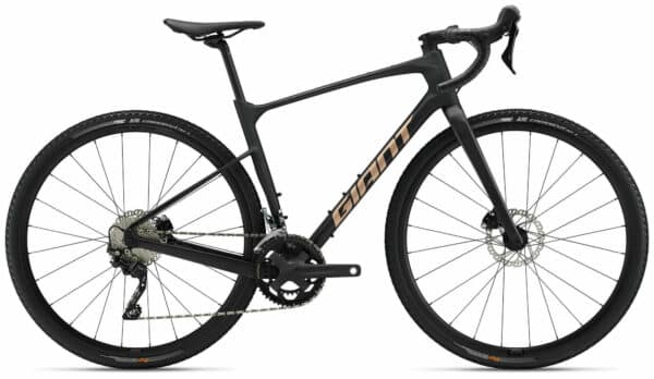 Giant Revolt Advanced 3 carbon smoke matt 2023 28"; Diamant